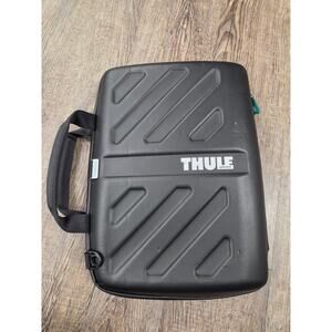 Thule Gauntlet MacBook IPad Pro Attache 13" Black Hard Case with Handle Travel